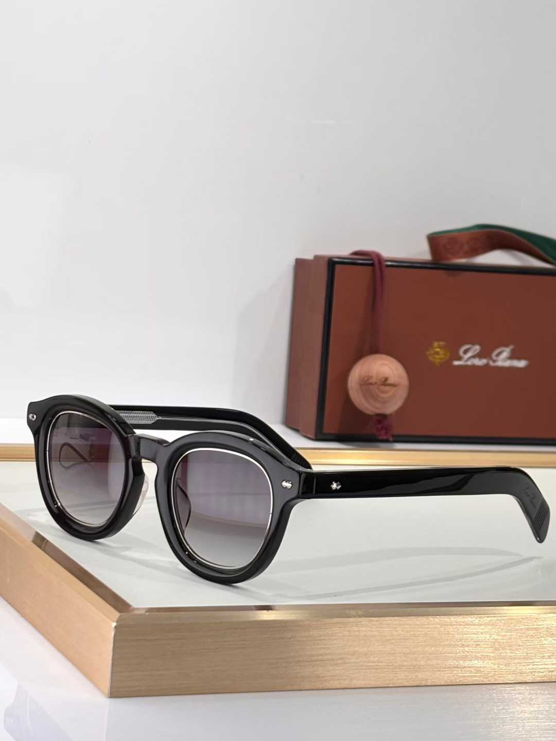 Premium Round Frame UV Protection Sunglasses