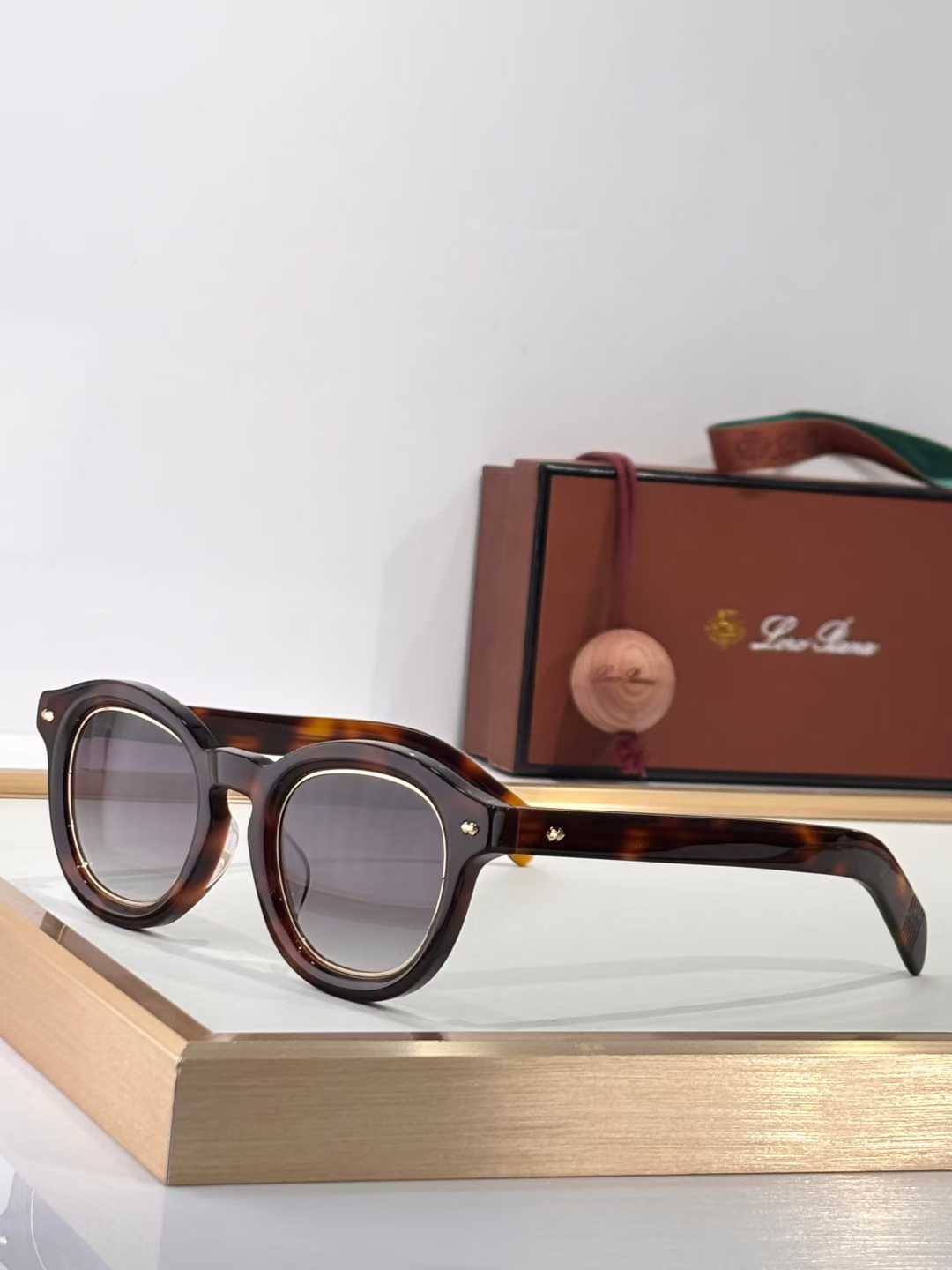 Premium Round Frame UV Protection Sunglasses