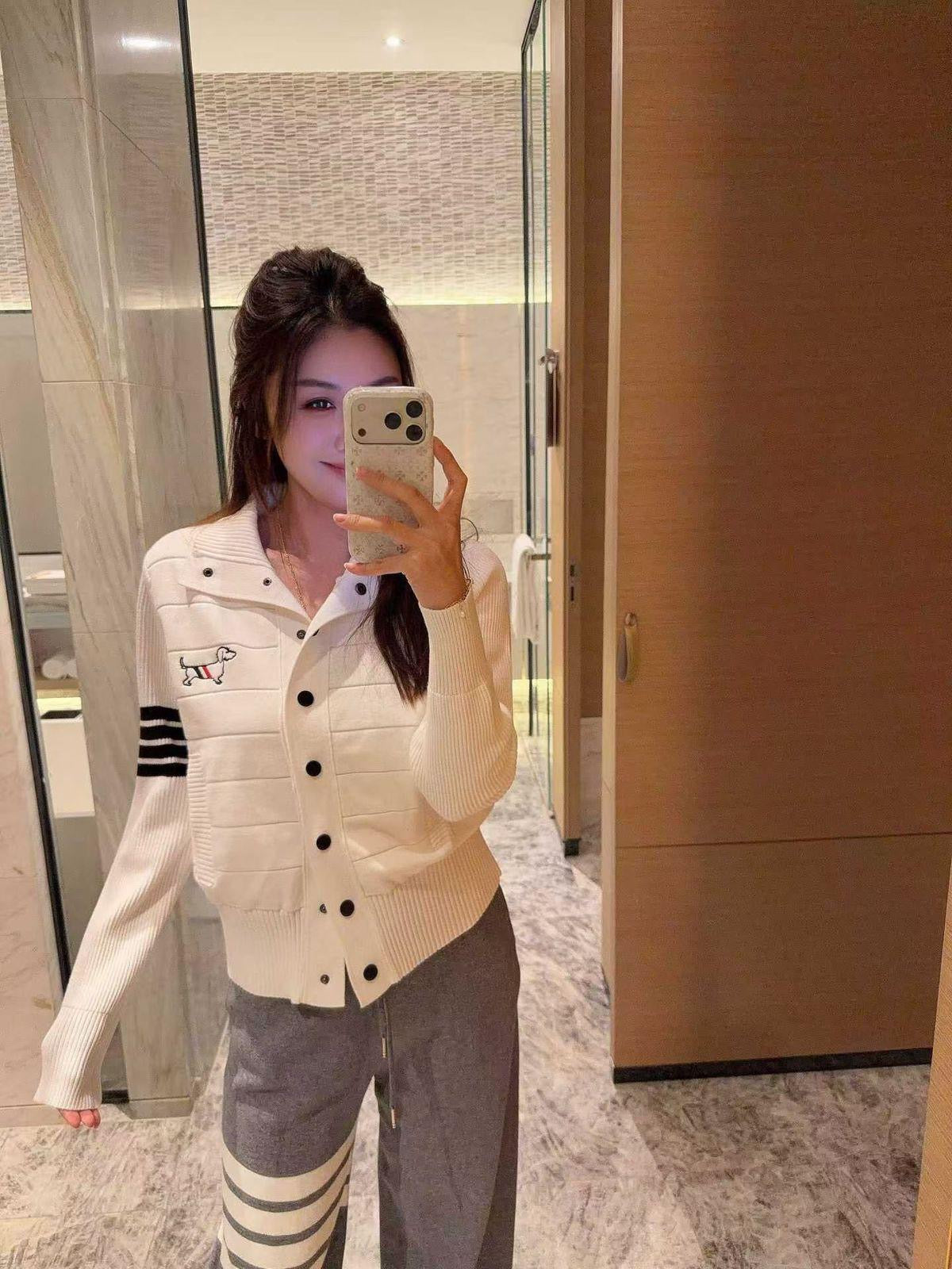Premium Women’s Knitted Cardigan Jacket – Classic Striped Design