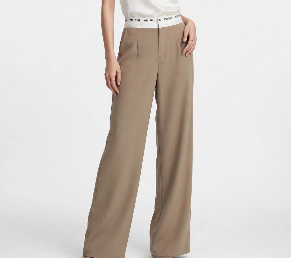 Women's High-Waisted Pleated Wide-Leg Trousers with Elastic Logo Waistband