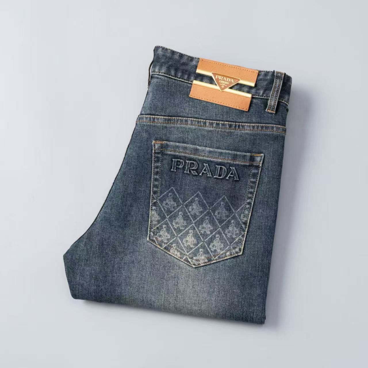 Men’s Relaxed Fit Full-Length Jeans with Designer Pocket