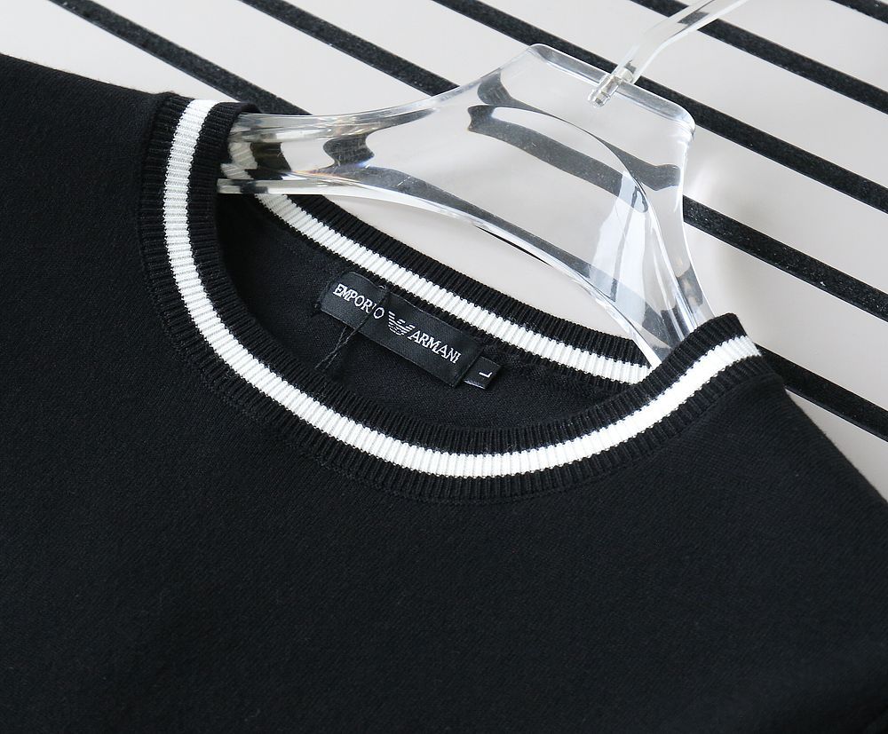 Men’s Premium Knitted Solid Full Sleeves Crew Neck T-Shirt with Piping – Contemporary Fit