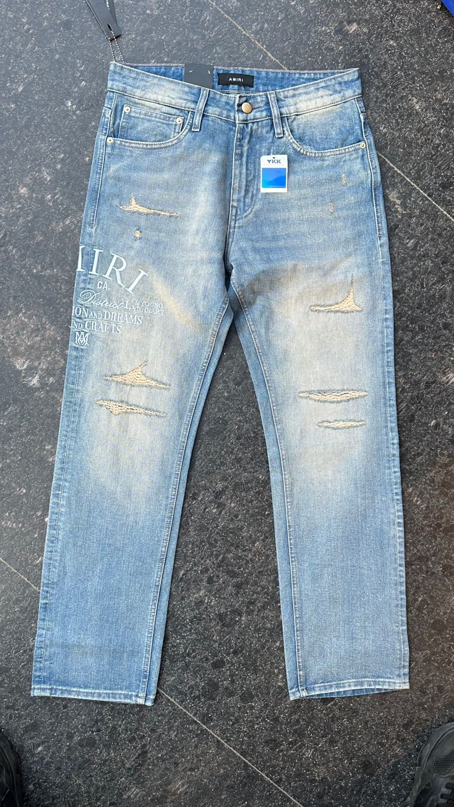 Men’s Relaxed Fit Full Length Rugged Waist Jeans with Embroidery – Regular Wear