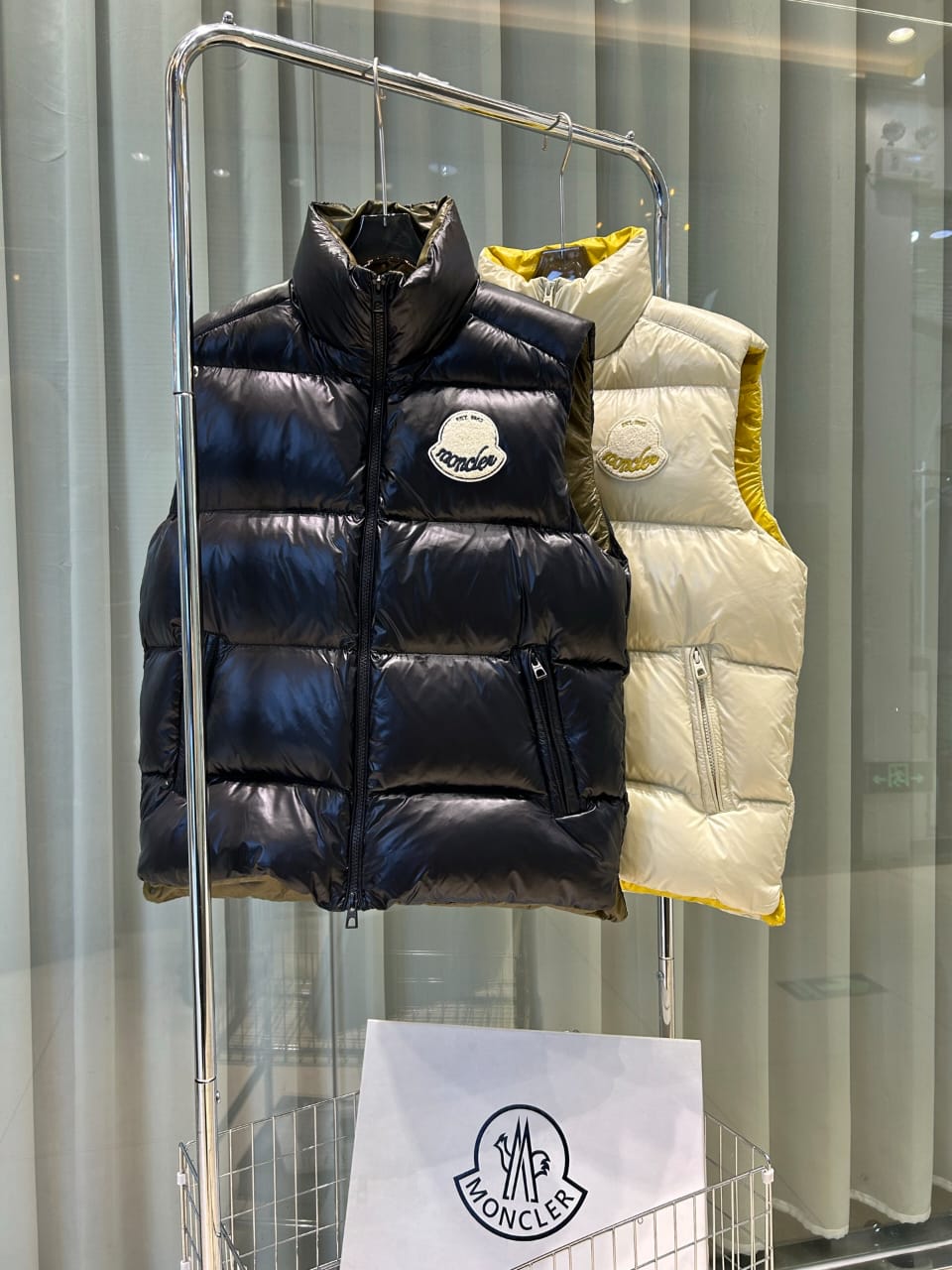 Moncler Lipsi Down Vest – Black & White
