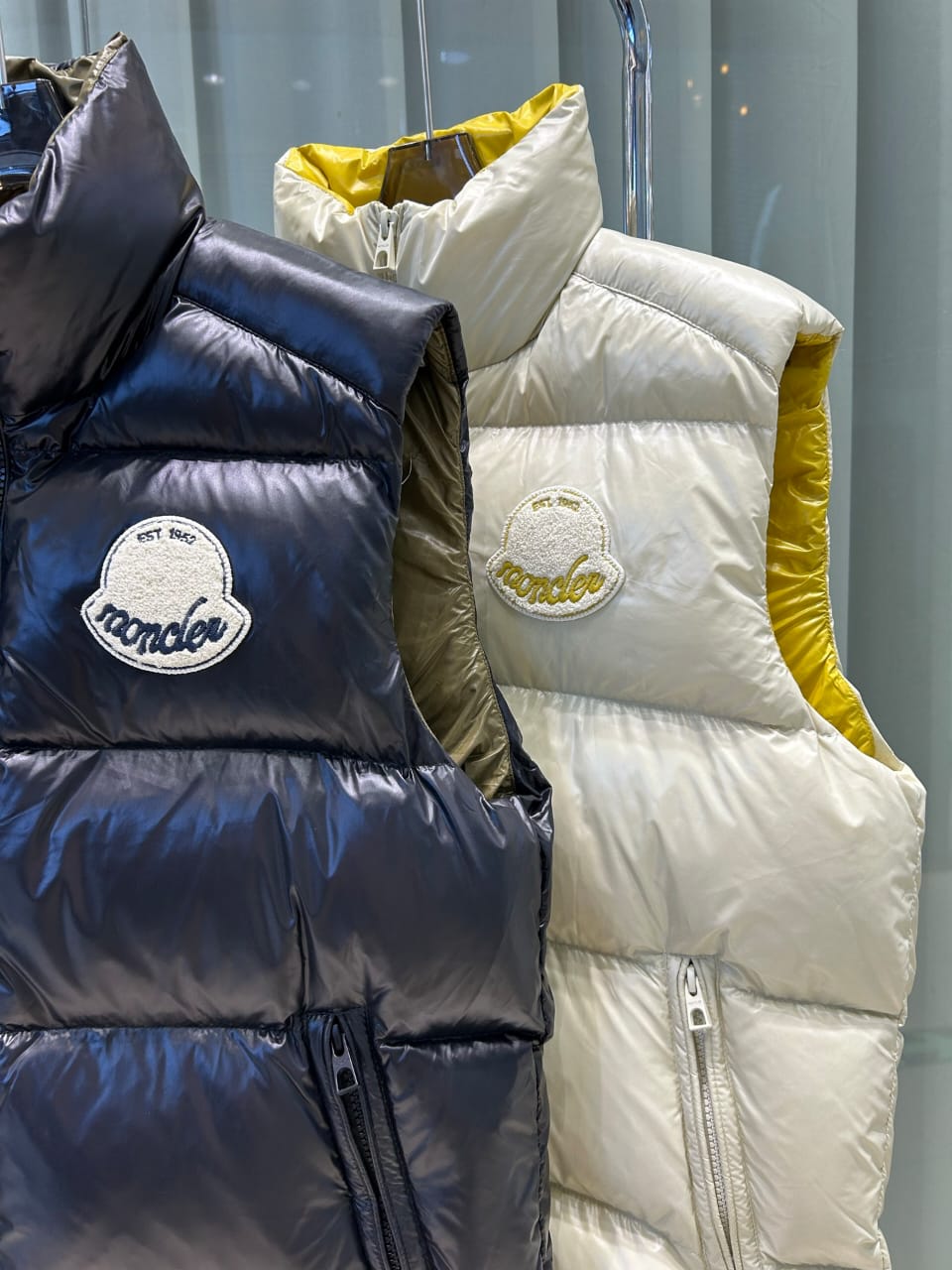Moncler Lipsi Down Vest – Black & White