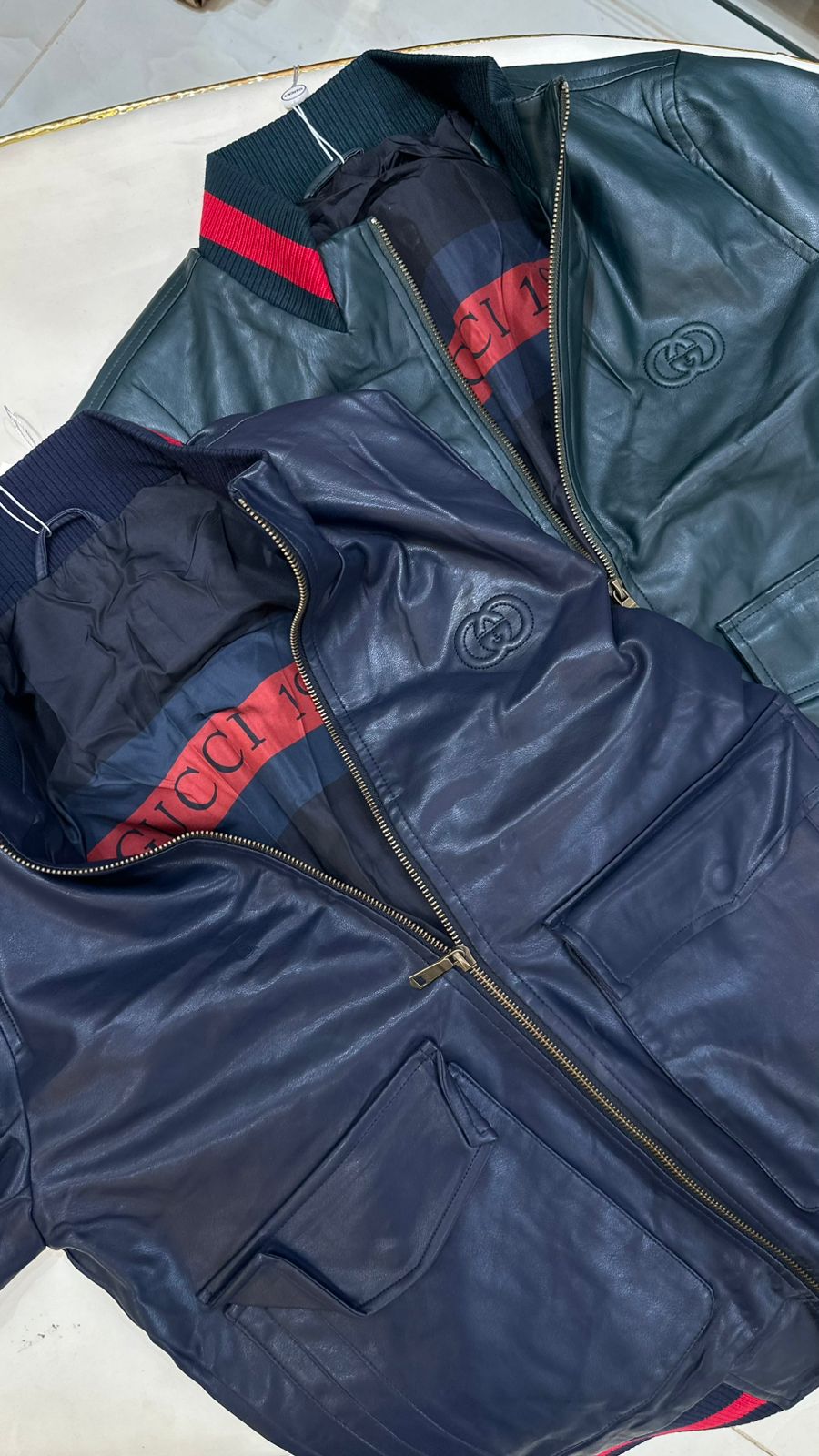 Classic Leather Jacket with Two Front Pockets