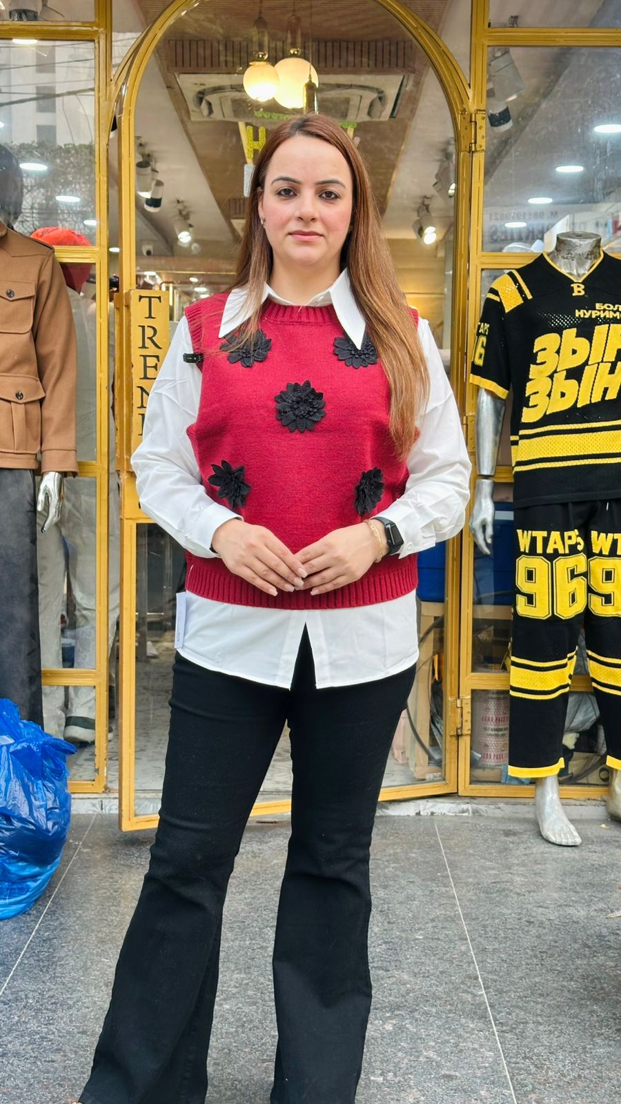 Shirt with cut sleeves sweater with flowers design