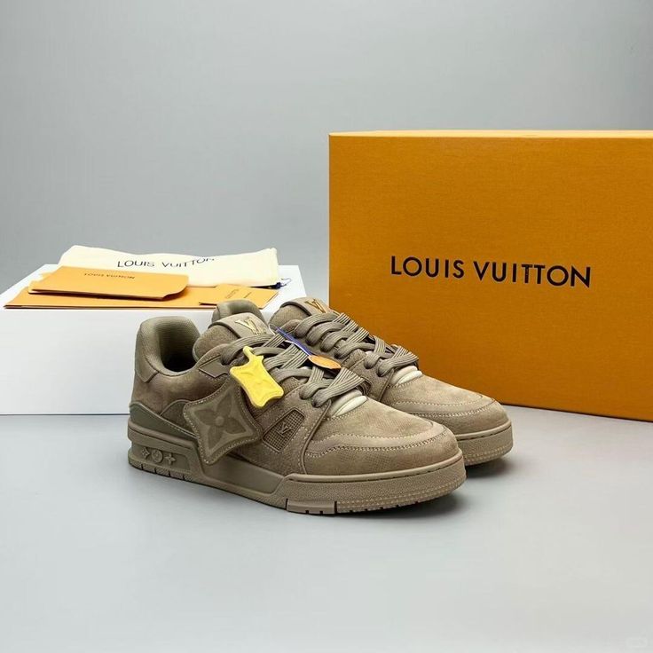 Elite Suede Street Sneakers