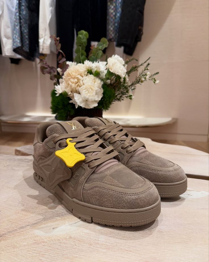 Elite Suede Street Sneakers