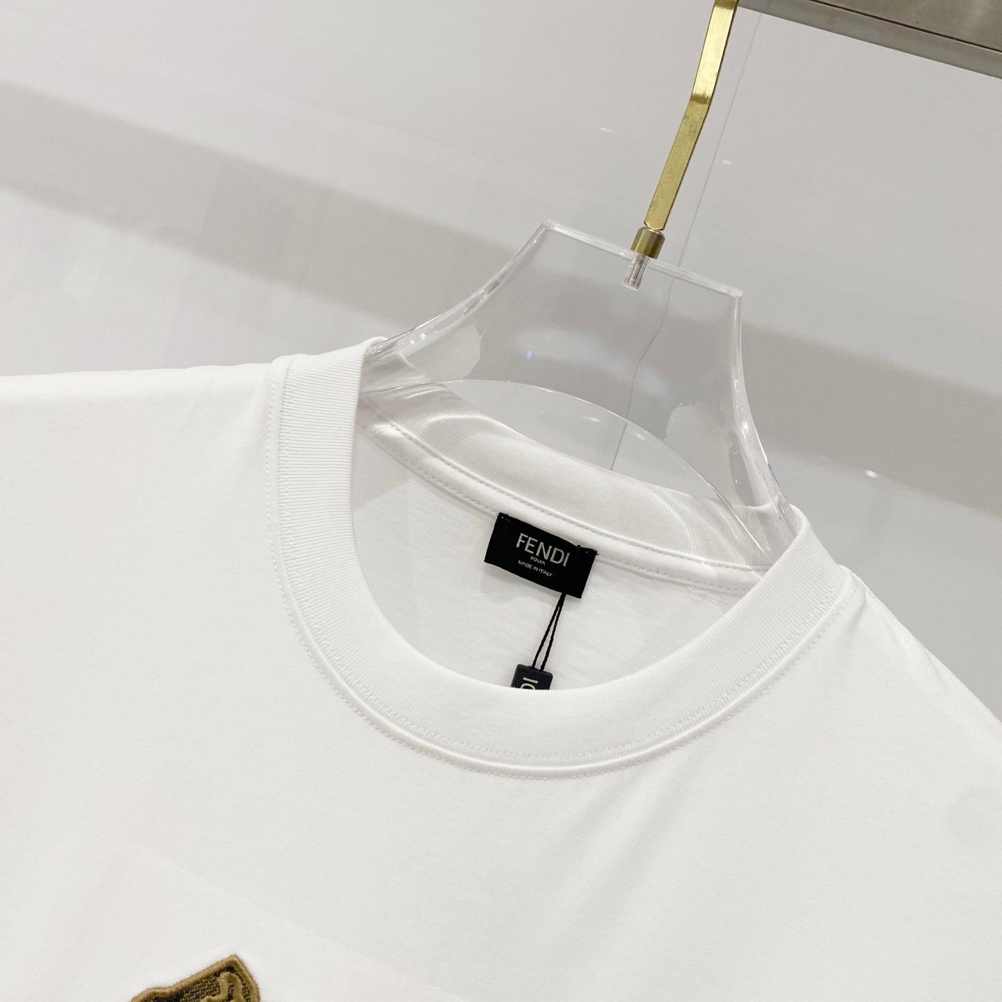 Dog Embroidery T-Shirt