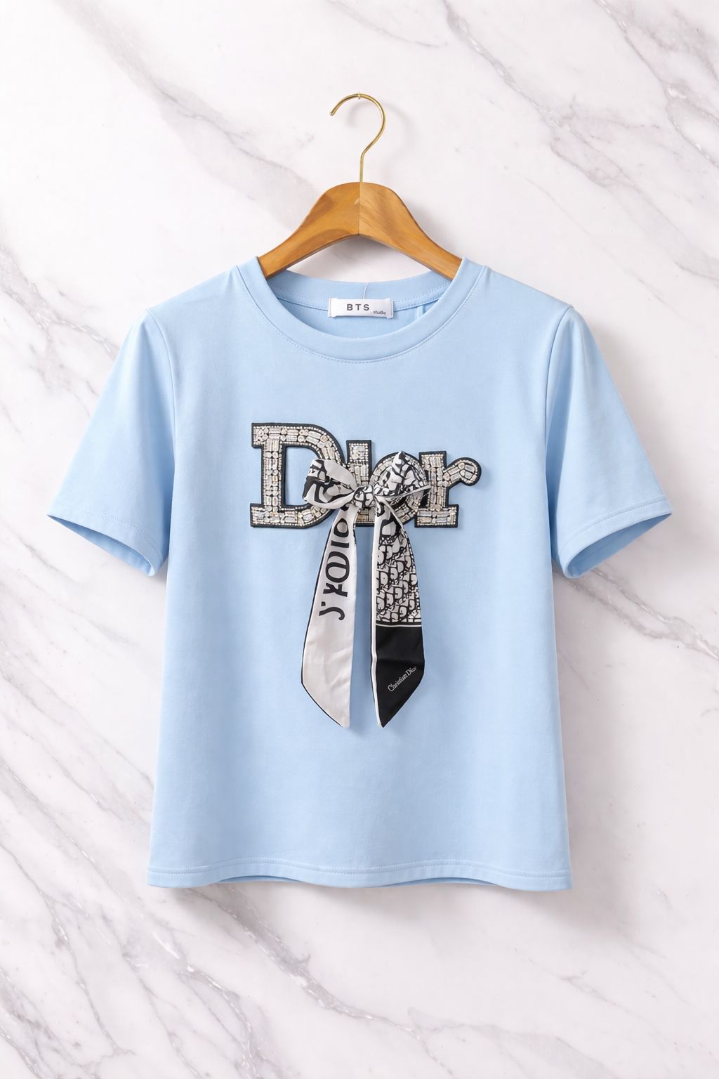 Elegant Bowline T-Shirt
