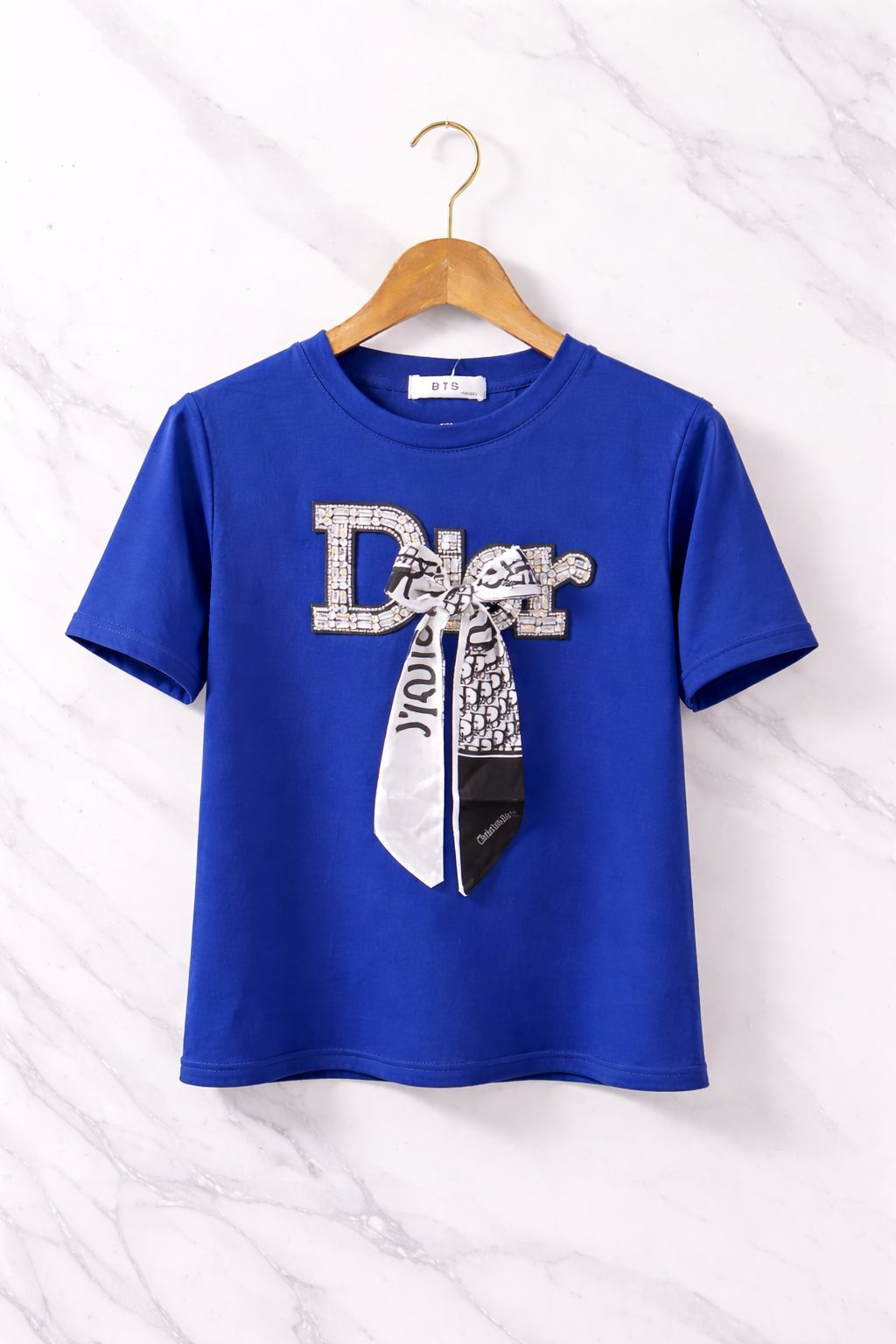 Elegant Bowline T-Shirt