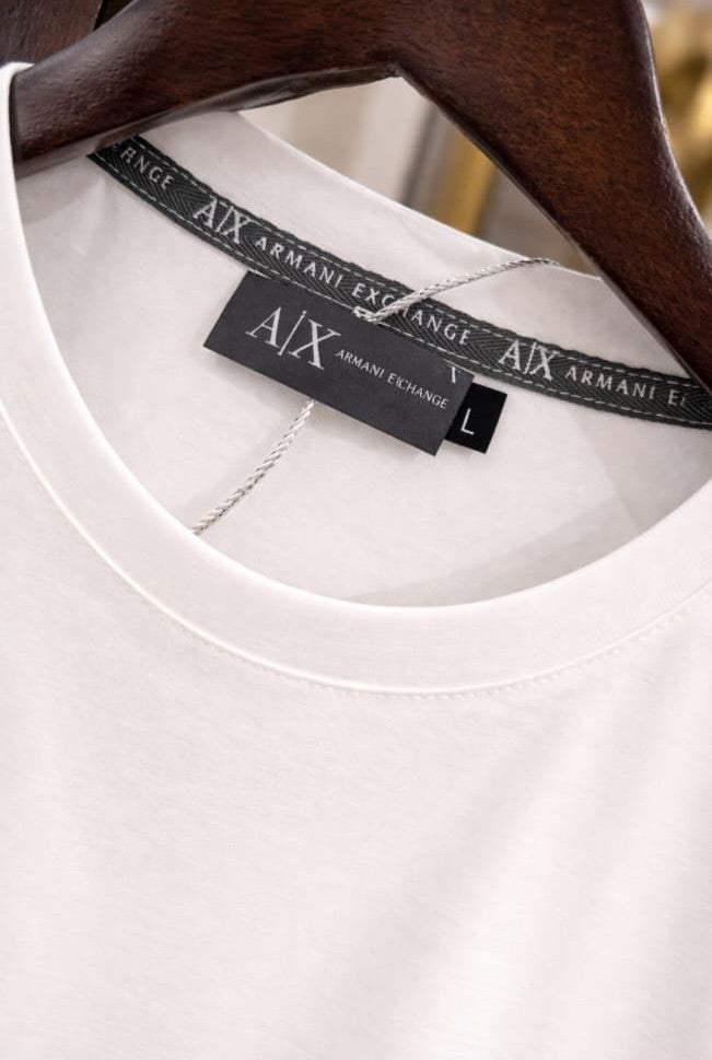 Elite Minimal Luxe Tee – Signature Trim Edition