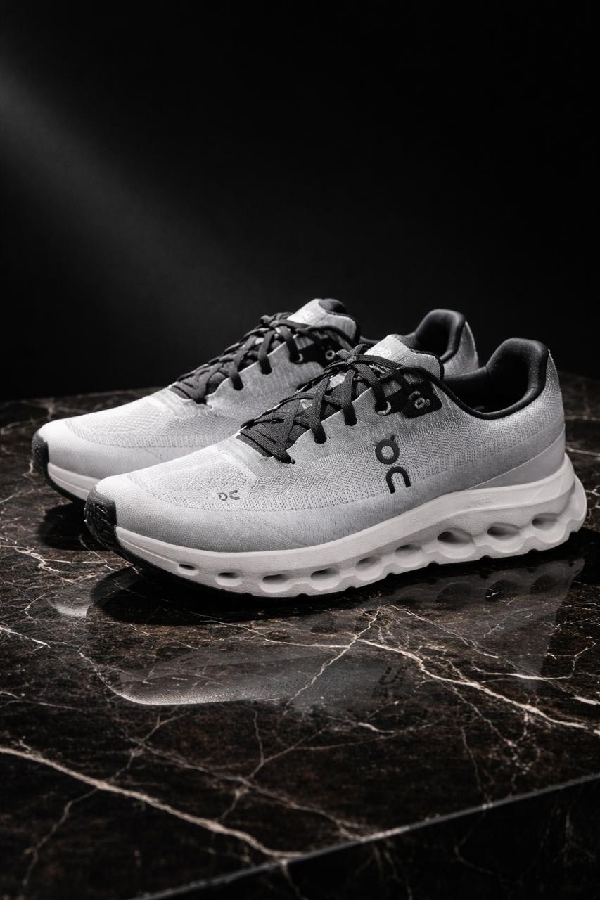 CloudStride Pro Running Sneakers – Ultra Comfort Edition