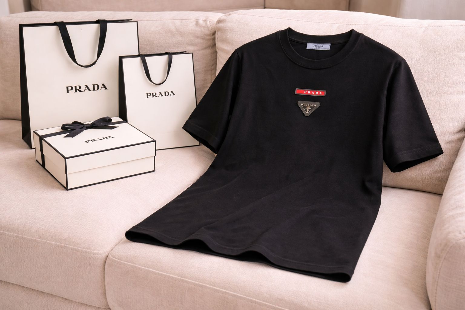 Signature Badge Stretch Tee