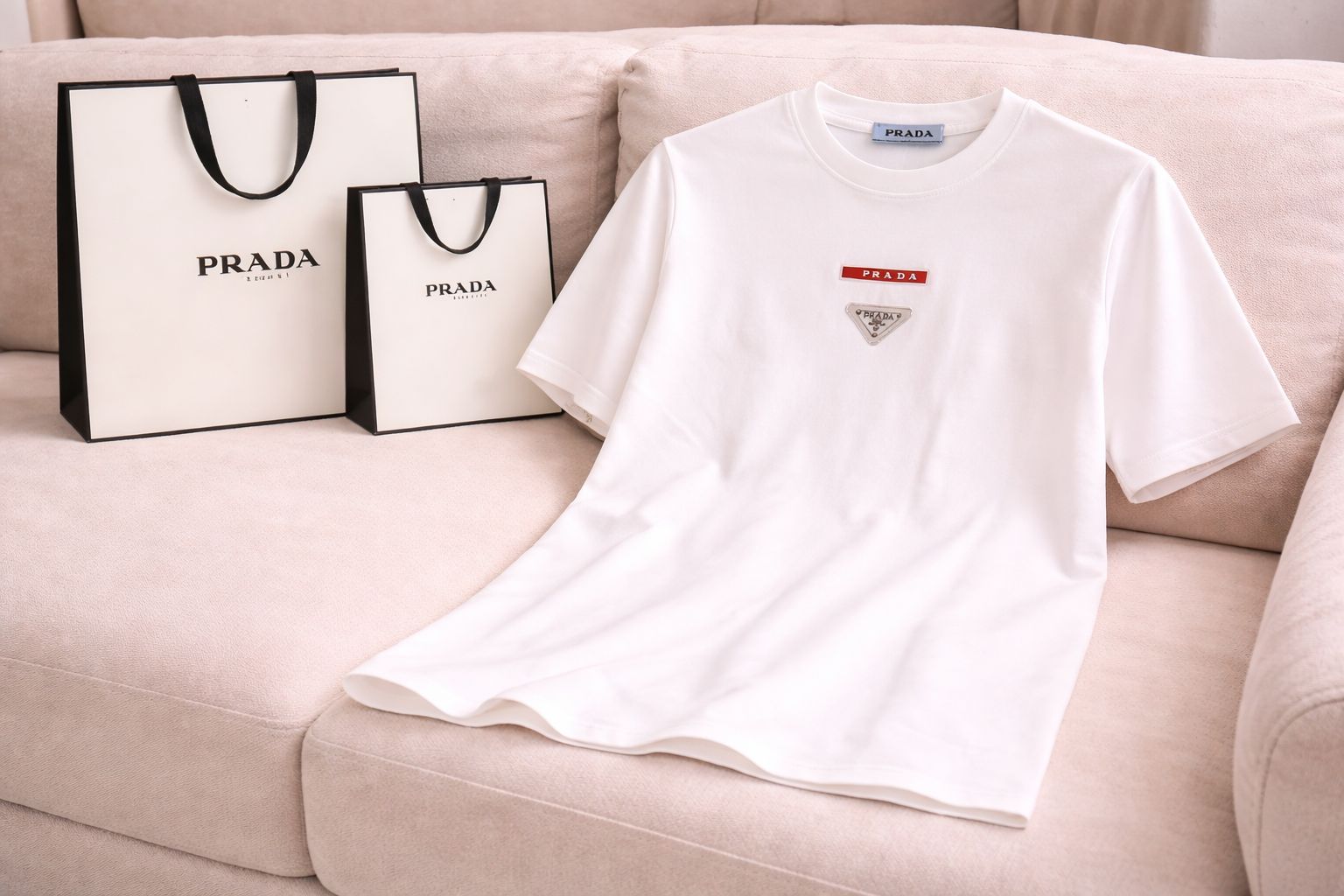 Signature Badge Stretch Tee