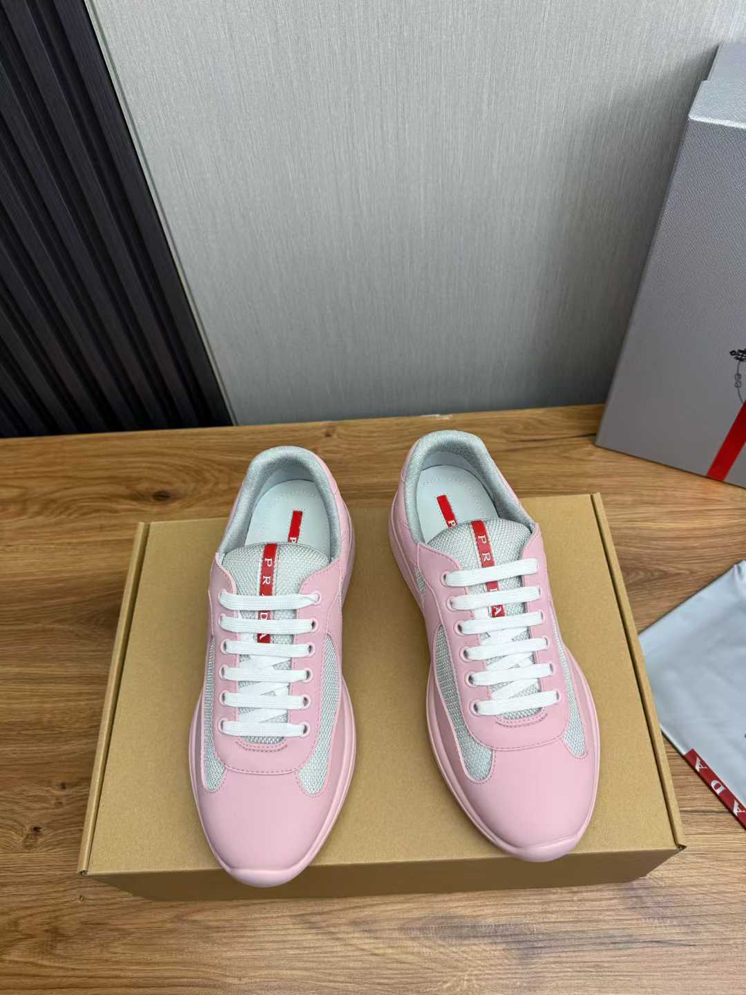 Luxury Patent Finish Women Sneakers
