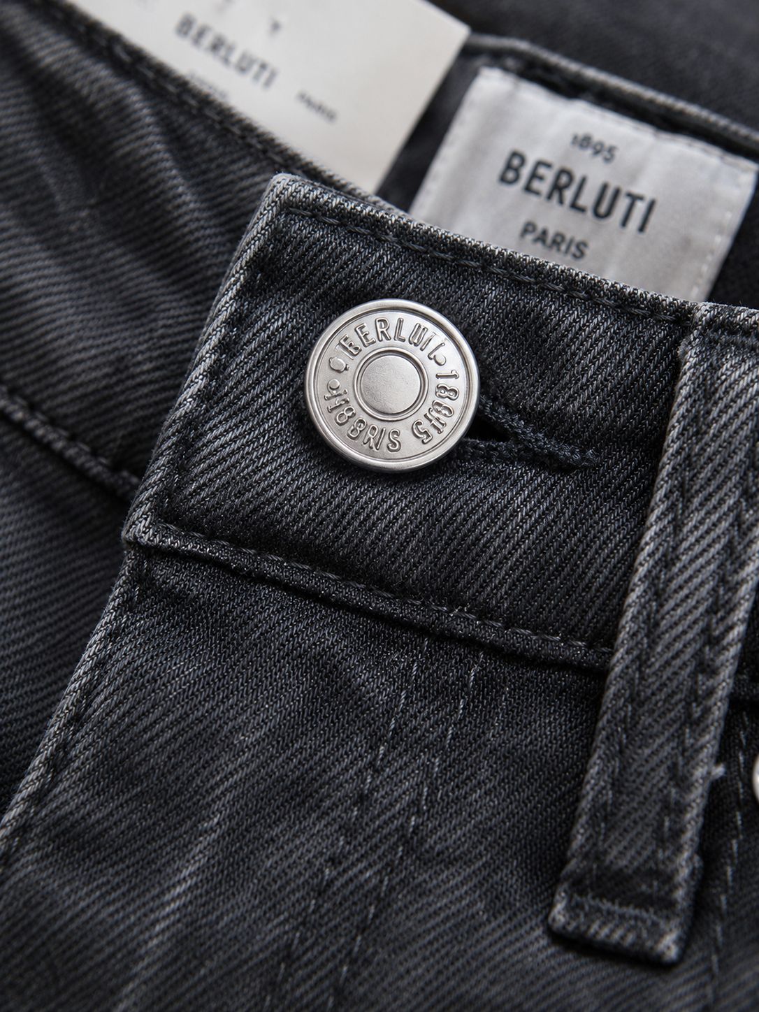 Carbon Fade Relaxed Denim (Men)