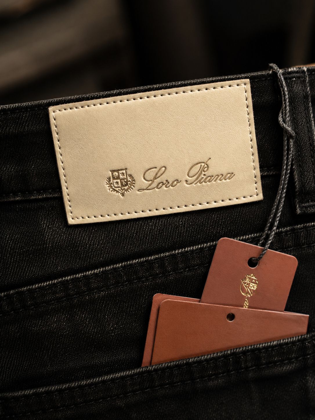 Premium Comfort-Fit Denim (Men)
