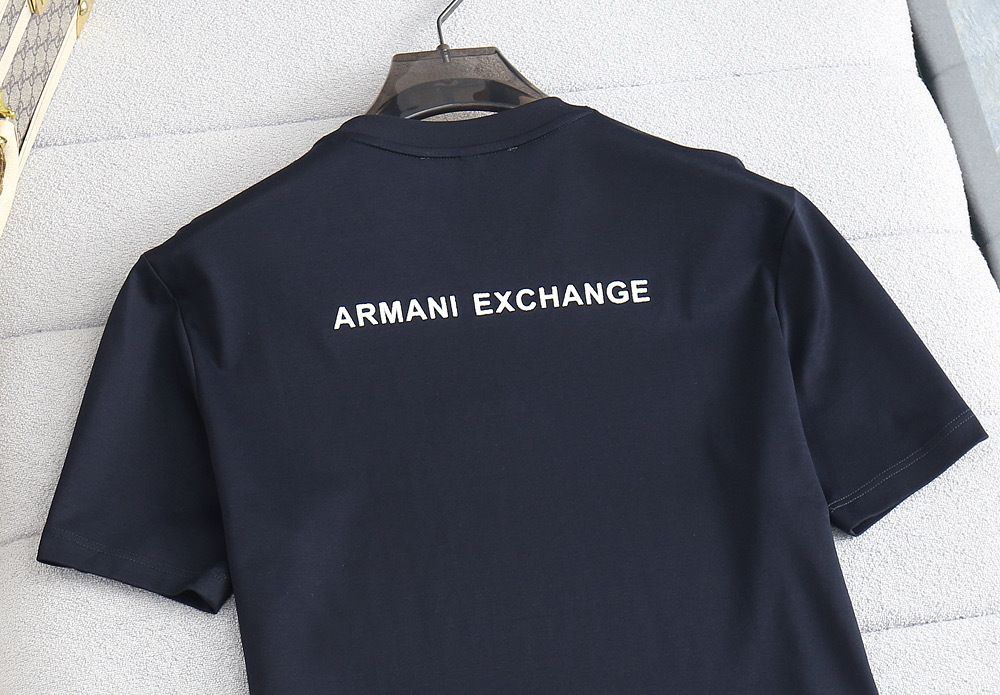 Core Luxe Crew Neck T-Shirt (Men)