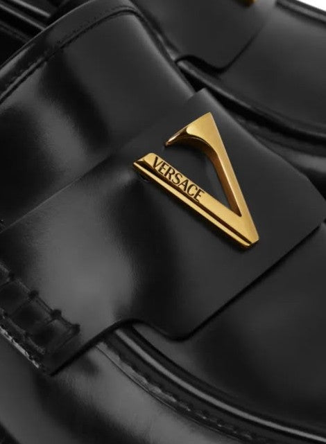 Premium Leather Logo Plaque Loafers (Men)