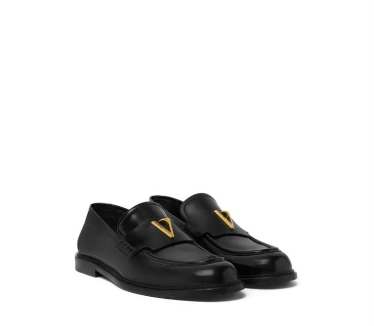 Premium Leather Logo Plaque Loafers (Men)