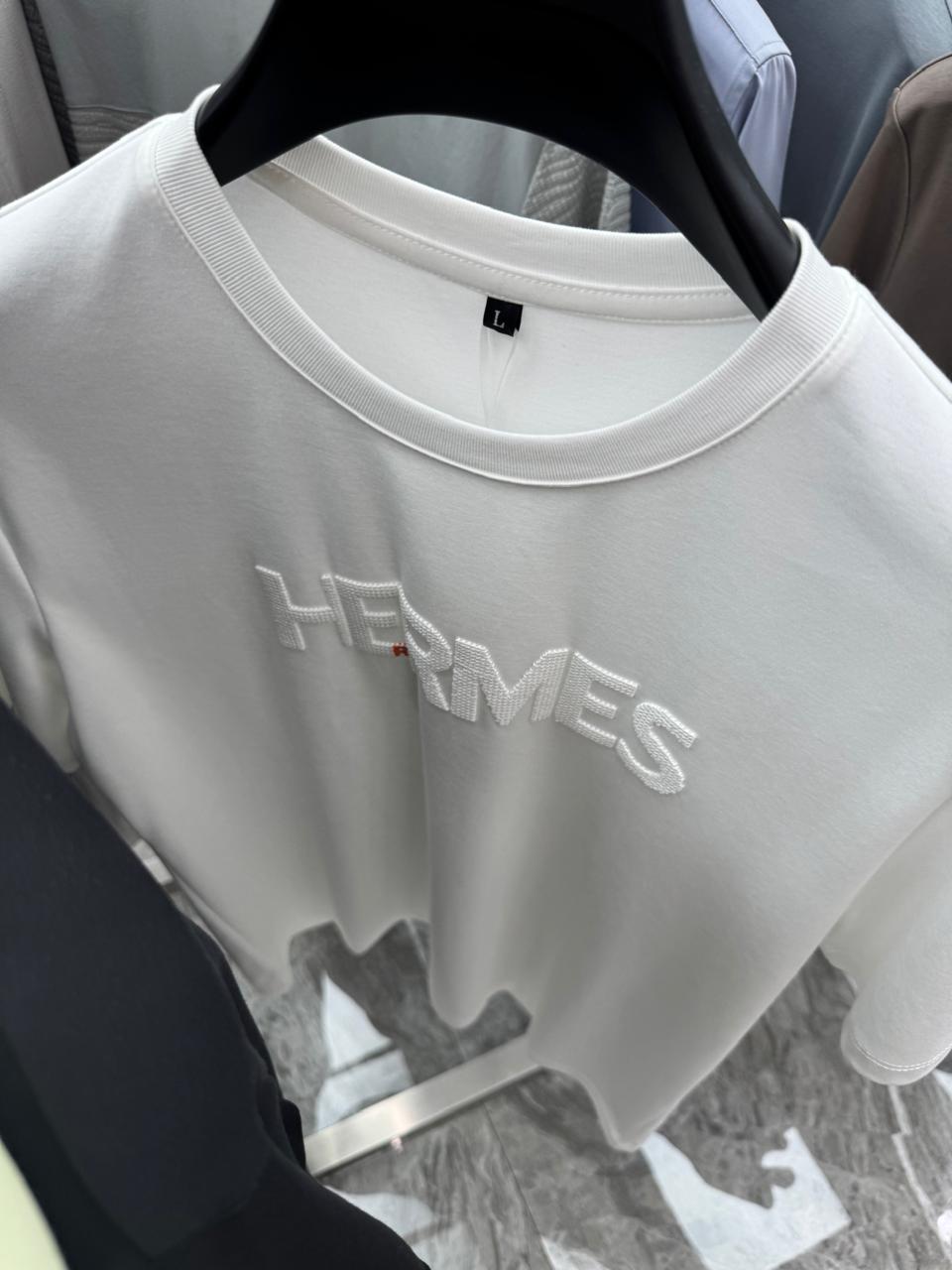 Signature Luxe Embossed Tee (Men)