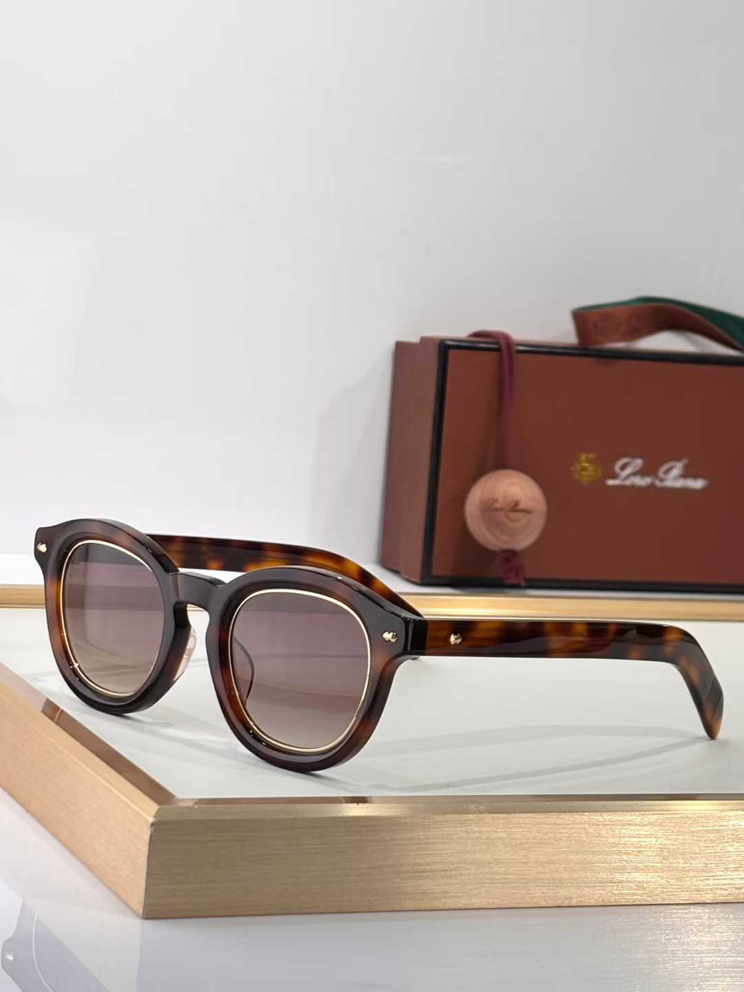 Premium Round Frame UV Protection Sunglasses