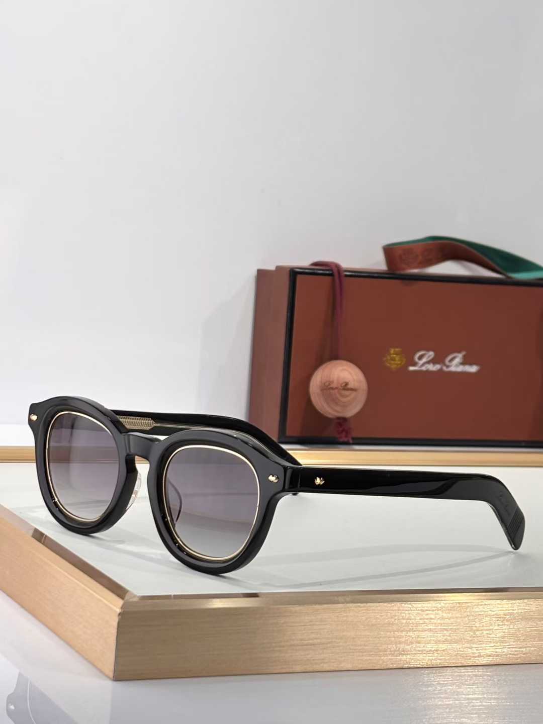 Premium Round Frame UV Protection Sunglasses